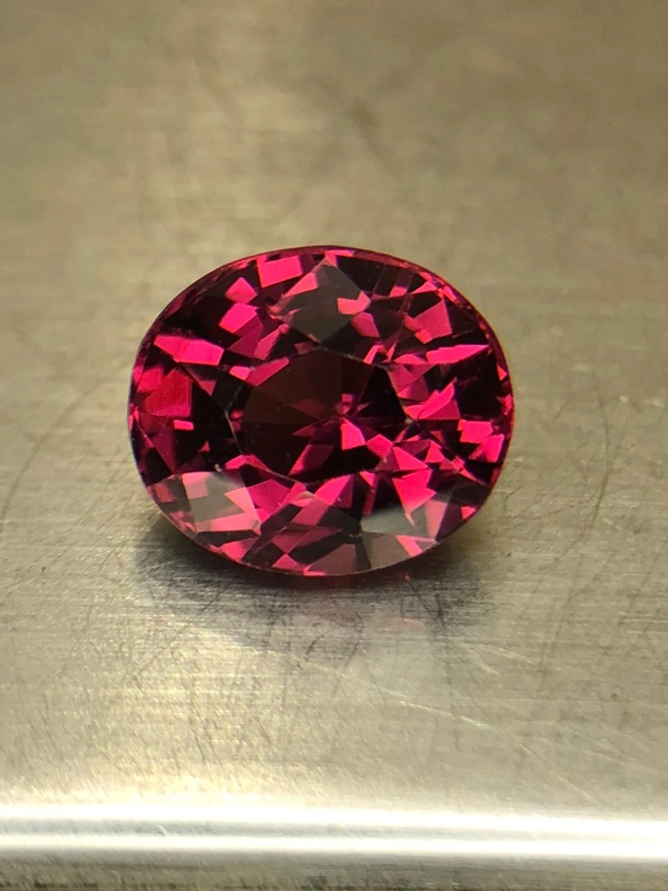 Malaya Garnet  2.6 carats in Classic Oval Cut from Madgascar — view 3